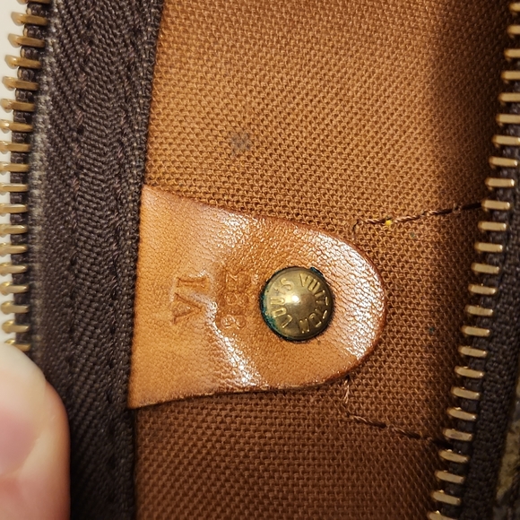 Louis Vuitton Monogram Vintage Speedy 30 Bag - Picture 16 of 16